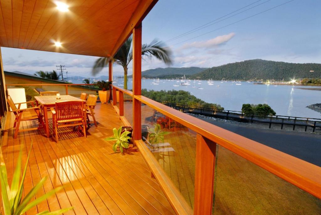 Airlie Waterfront Bed & Breakfast Airlie Beach Kültér fotó