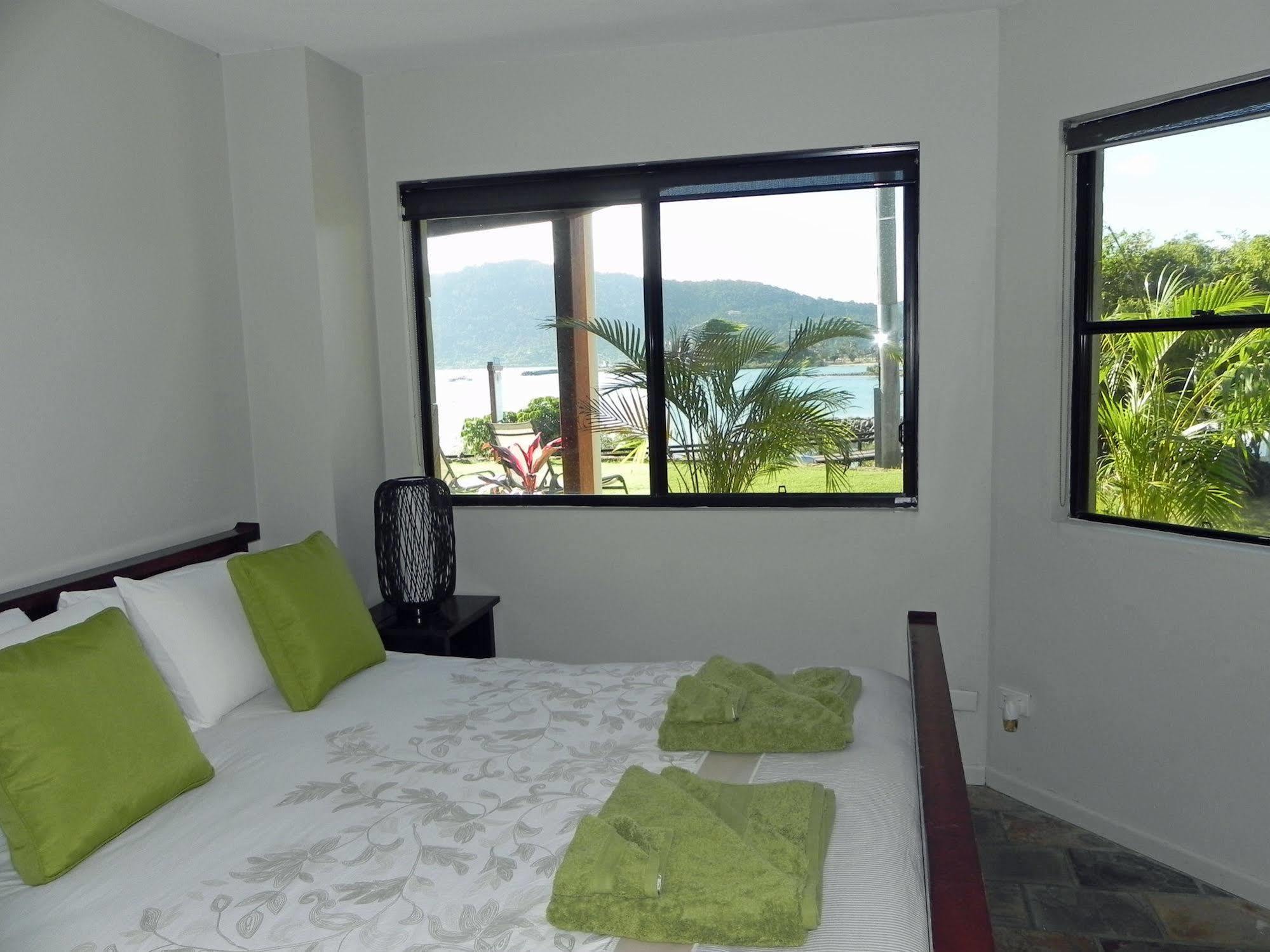 Airlie Waterfront Bed & Breakfast Airlie Beach Kültér fotó
