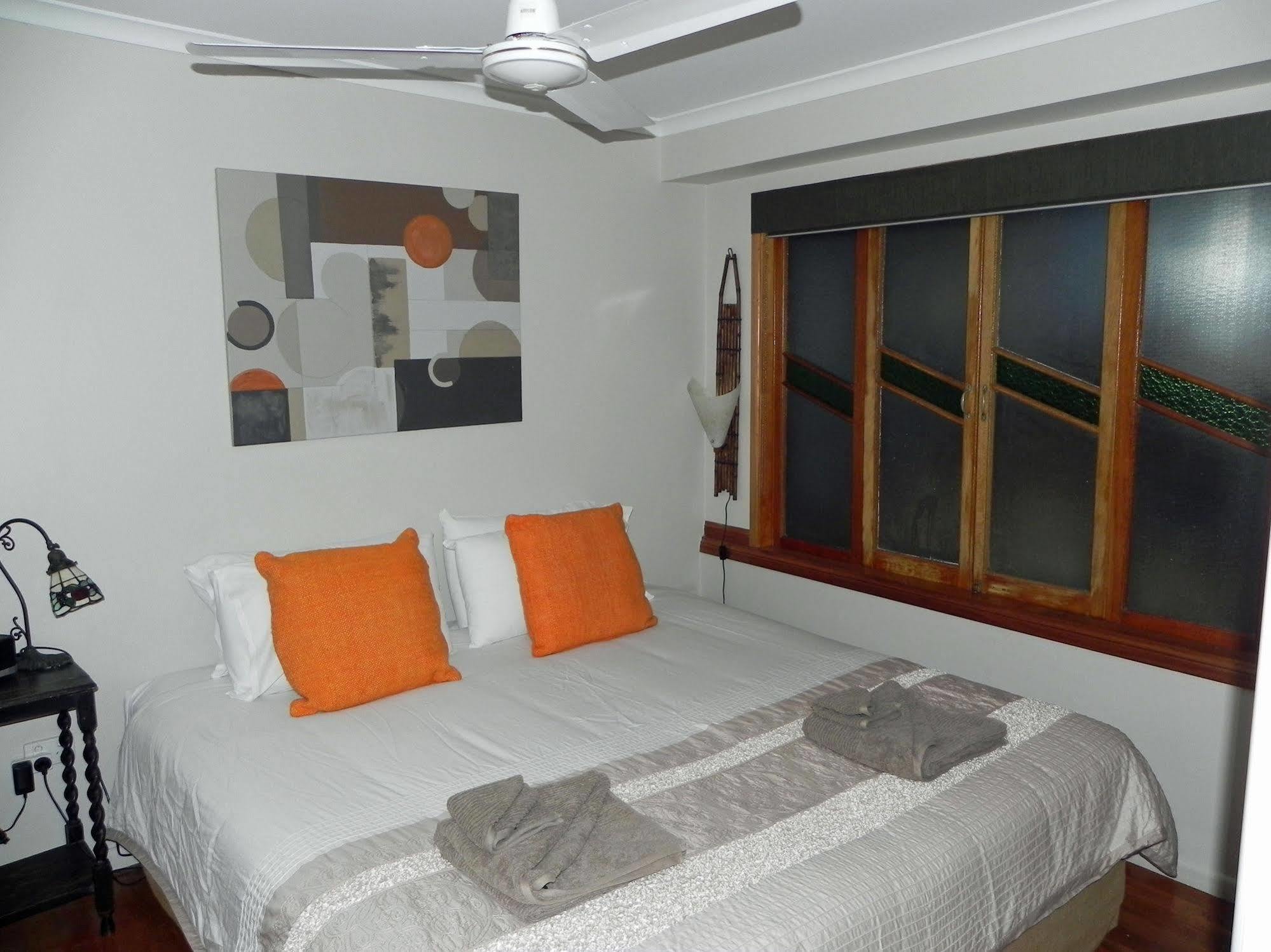 Airlie Waterfront Bed & Breakfast Airlie Beach Kültér fotó