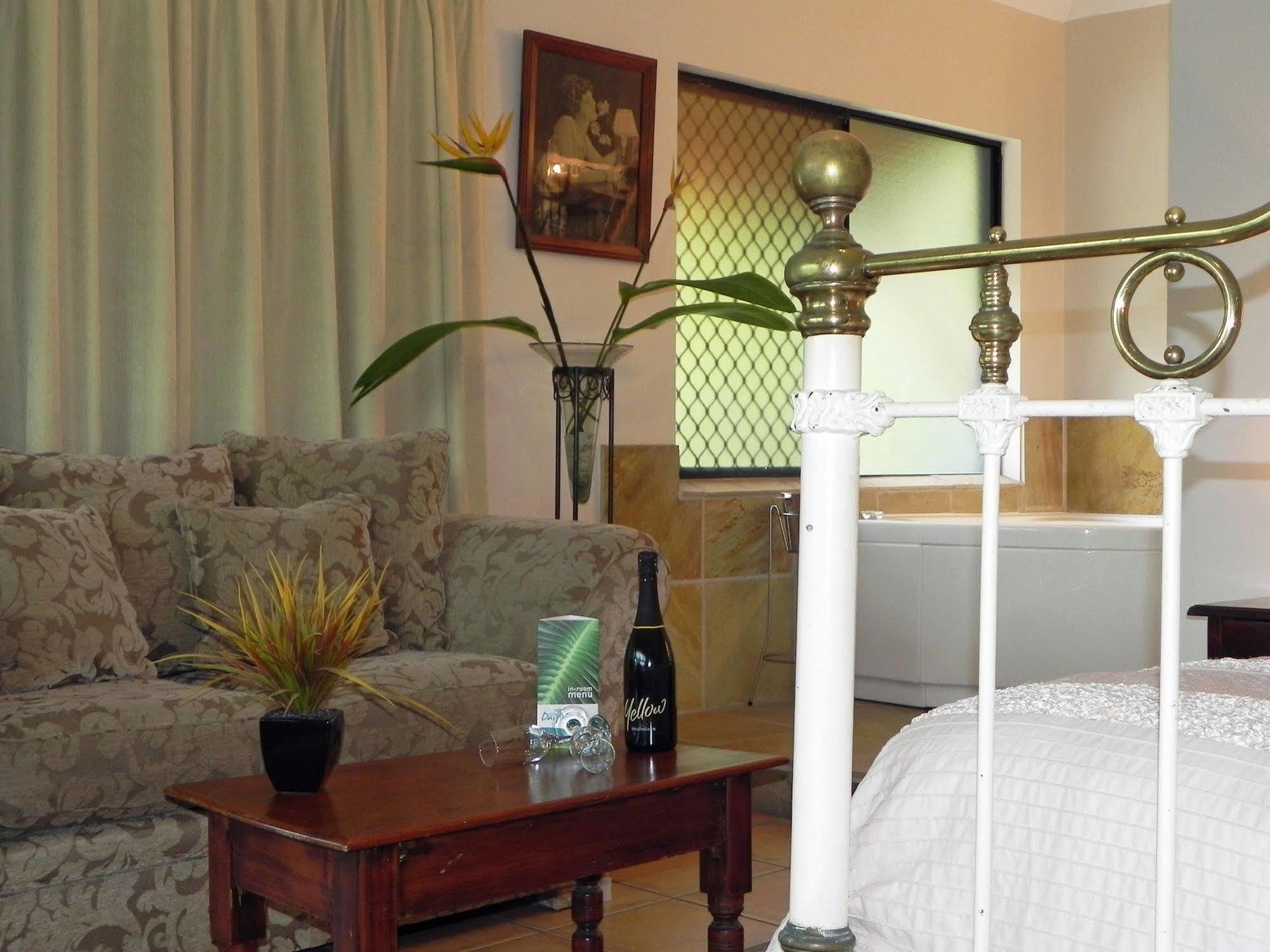 Airlie Waterfront Bed & Breakfast Airlie Beach Kültér fotó